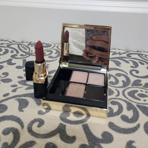 BOBBI BROWN Limited Edition Lipstick and Eye Shadow Kit in PARTY TO GO - Picture 6 of 6